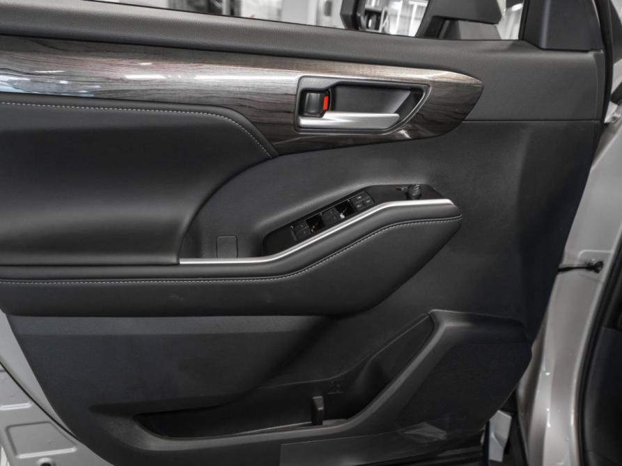 Toyota Highlander IV (XU70) Москва  - изображение 16