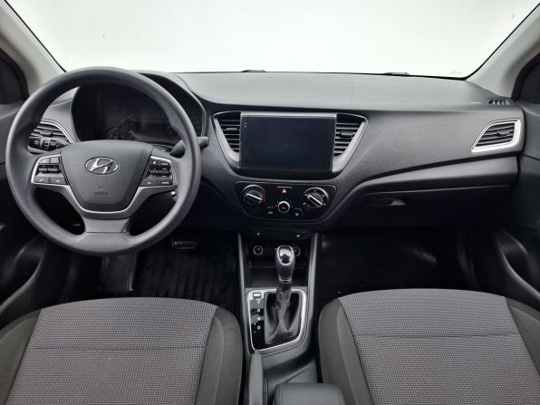 Hyundai Solaris II Рестайлинг с пробегом 2021 года, цена 1 600 000 рублей, 67404 км, седан, Автокод Объявления
