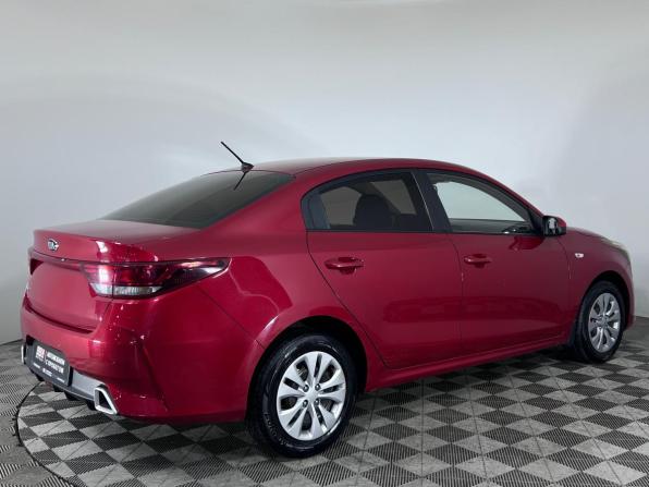 Kia Rio IV Рестайлинг с пробегом 2021 года, цена 1 499 000 рублей, 86736 км, седан, Автокод Объявления