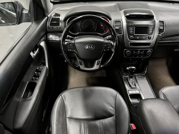 Kia Sorento II Рестайлинг с пробегом 2018 года, цена 1 970 000 рублей, 176017 км, внедорожник, Автокод Объявления