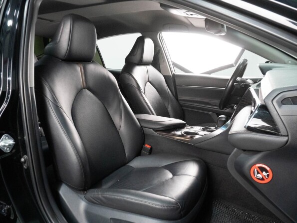 Toyota Camry VIII (XV70) с пробегом 2019 года, цена 2 829 000 рублей, 110961 км, седан, Автокод Объявления