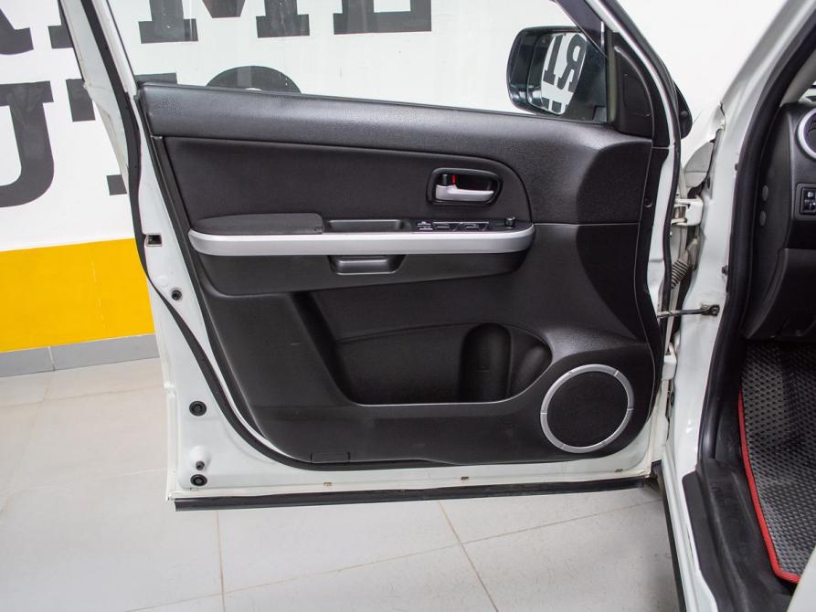 Suzuki Grand Vitara II Рестайлинг Новосибирск  - изображение 8