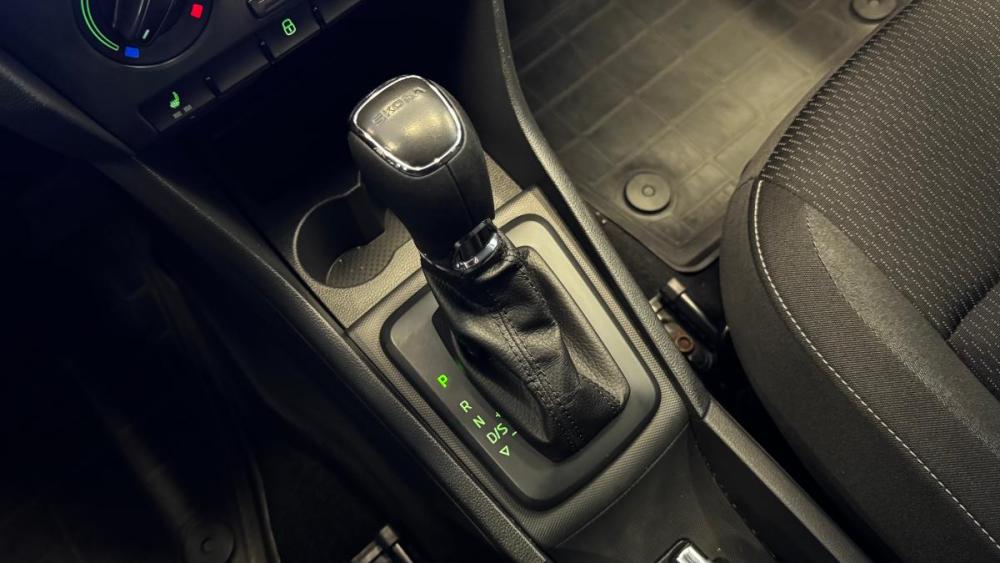 Skoda Rapid I Санкт-Петербург  - изображение 15