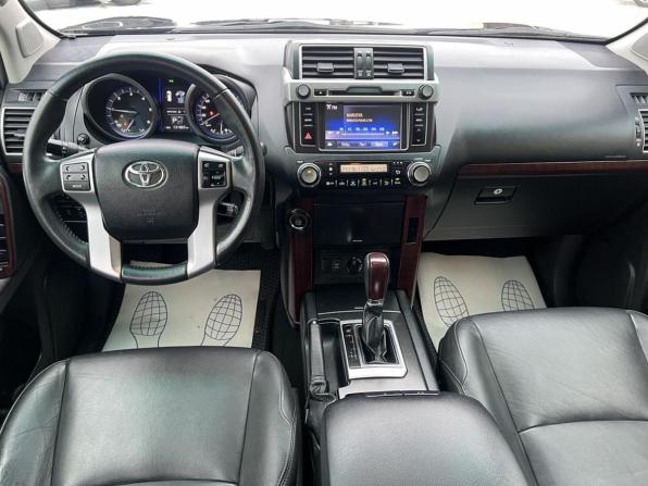 Toyota Land Cruiser Prado 150 Series Рестайлинг 1 с пробегом 2017 года, цена 4 300 000 рублей, 129000 км, внедорожник, Автокод Объявления