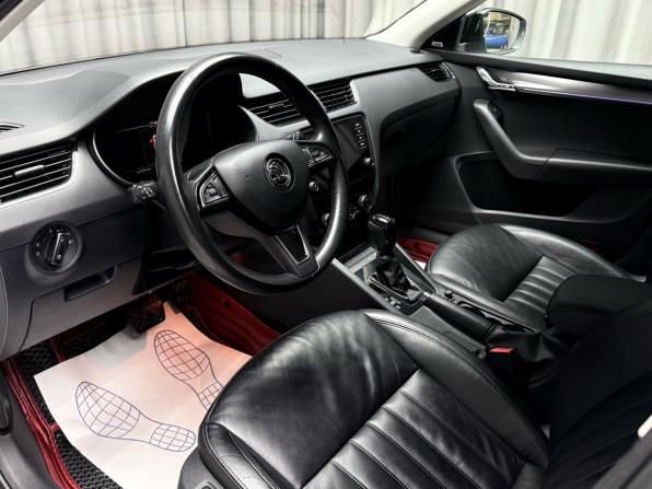 Skoda Octavia III (A7) Рестайлинг с пробегом 2019 года, цена 2 149 000 рублей, 169026 км, лифтбек, Автокод Объявления