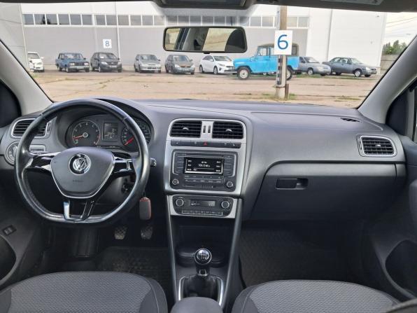 Volkswagen Polo V Рестайлинг с пробегом 2017 года, цена 1 320 000 рублей, 105000 км, седан, Автокод Объявления