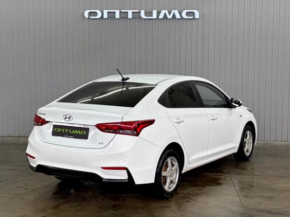 Hyundai Solaris II с пробегом 2020 года, цена 1 537 000 рублей, 139688 км, седан, Автокод Объявления