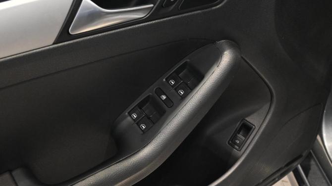 Volkswagen Jetta VI с пробегом 2012 года, цена 885 000 рублей, 221000 км, седан, Автокод Объявления