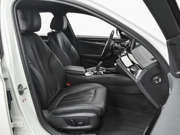 BMW 5 серии VII (G30/G31/G38) с пробегом 2018 года, цена 2 794 000 рублей, 118436 км, седан, Автокод Объявления