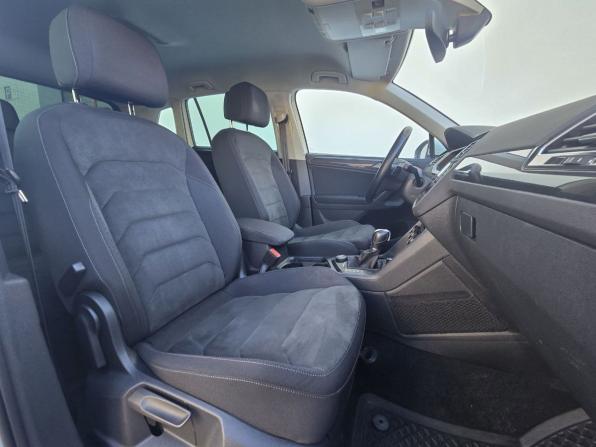Volkswagen Tiguan II с пробегом 2019 года, цена 2 493 000 рублей, 124755 км, внедорожник, Автокод Объявления