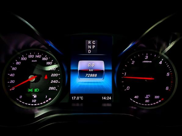 Mercedes-Benz V-Класс III (W447) Рестайлинг с пробегом 2023 года, цена 9 200 000 рублей, 72885 км, минивэн, Автокод Объявления