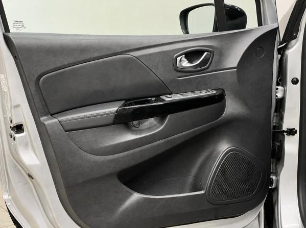 Renault Kaptur I Рестайлинг с пробегом 2020 года, цена 1 850 000 рублей, 50000 км, внедорожник, Автокод Объявления