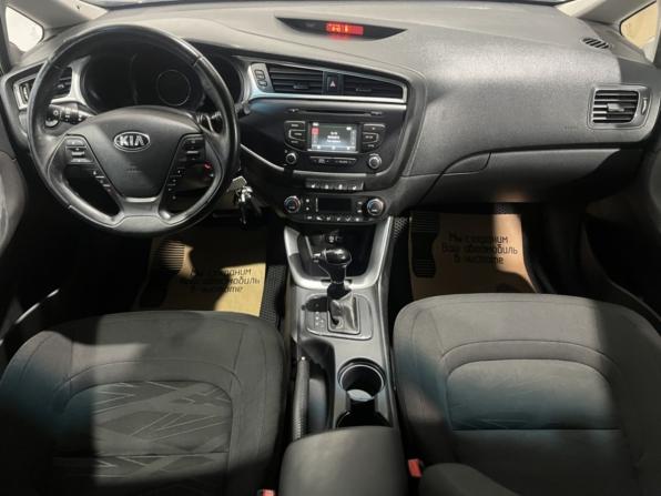 Kia Ceed II Рестайлинг с пробегом 2018 года, цена 1 220 000 рублей, 161012 км, универсал, Автокод Объявления
