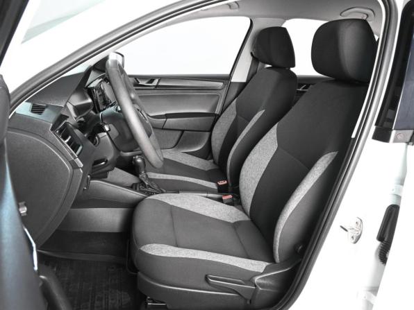 Skoda Rapid II с пробегом 2021 года, цена 1 599 000 рублей, 93564 км, лифтбек, Автокод Объявления