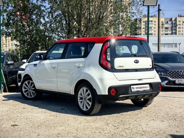 Kia Soul II Рестайлинг с пробегом 2018 года, цена 1 419 000 рублей, 126945 км, хэтчбек, Автокод Объявления