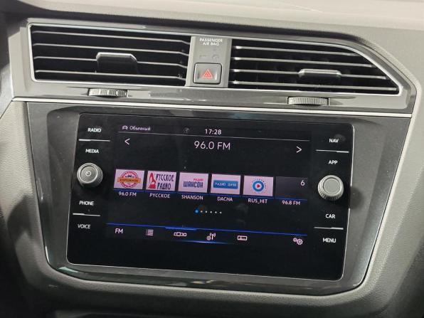 Volkswagen Tiguan II Рестайлинг с пробегом 2021 года, цена 3 199 000 рублей, 96047 км, внедорожник, Автокод Объявления