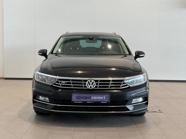 Volkswagen Passat B8 Рестайлинг с пробегом 2019 года, цена 2 120 000 рублей, 320253 км, универсал, Автокод Объявления