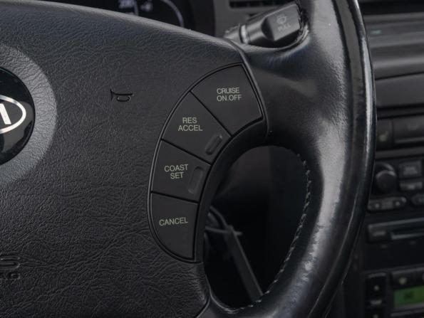 Kia Opirus I Рестайлинг с пробегом 2006 года, цена 1 030 000 рублей, 96375 км, седан, Автокод Объявления