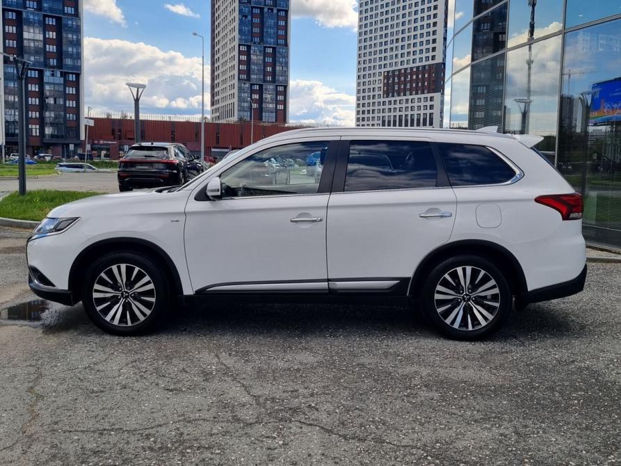 Mitsubishi Outlander III Рестайлинг 3 Екатеринбург  - изображение 5