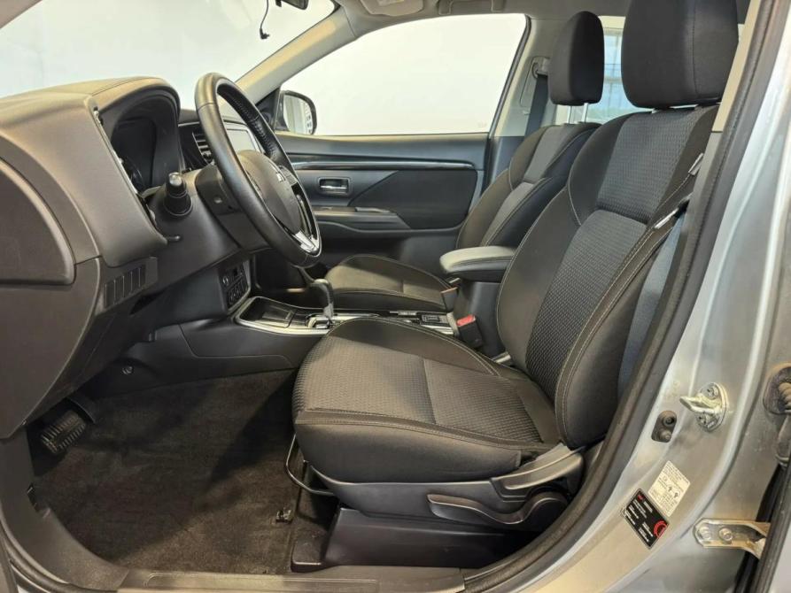 Mitsubishi Outlander III Рестайлинг 3 Подольск  - изображение 9