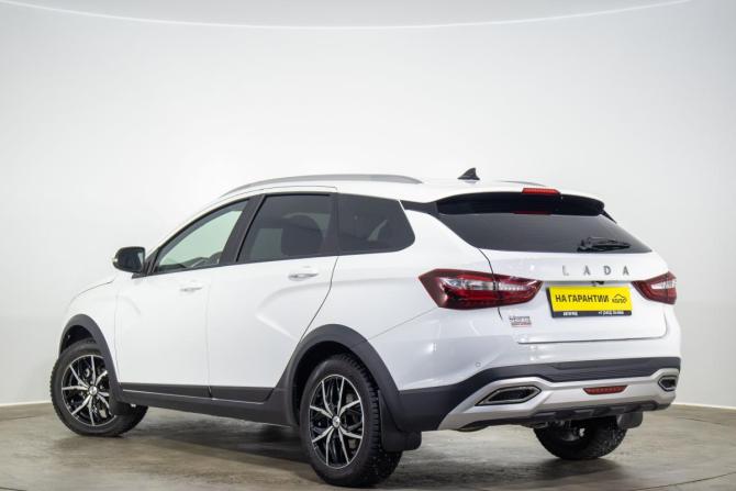 Lada (ВАЗ) Vesta I Рестайлинг (NG) с пробегом 2024 года, цена 1 559 000 рублей, 22749 км, универсал, Автокод Объявления