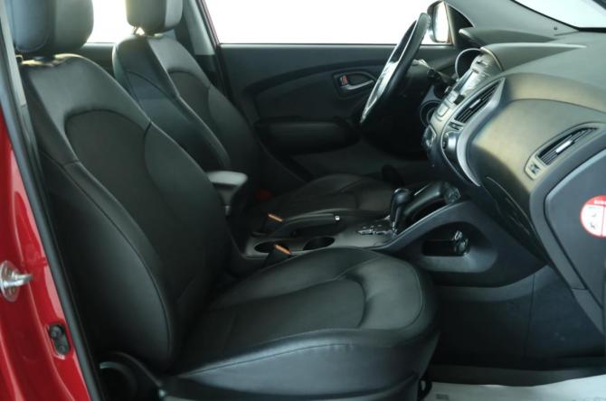 Hyundai ix35 I Рестайлинг с пробегом 2014 года, цена 1 399 000 рублей, 134757 км, внедорожник, Автокод Объявления