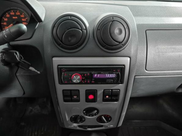 Renault Logan I с пробегом 2009 года, цена 219 780 рублей, 269978 км, седан, Автокод Объявления