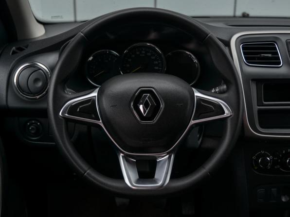 Renault Logan II Рестайлинг с пробегом 2020 года, цена 1 199 000 рублей, 28812 км, седан, Автокод Объявления