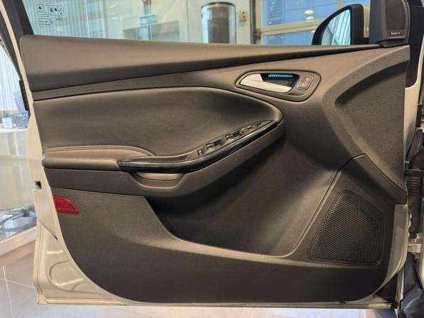 Ford Focus III Рестайлинг с пробегом 2019 года, цена 1 380 000 рублей, 63098 км, хэтчбек, Автокод Объявления