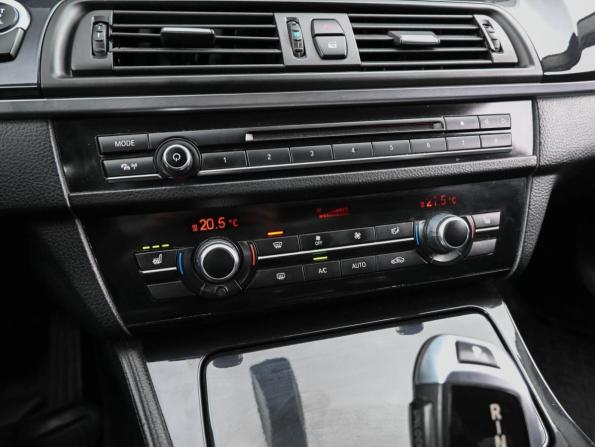 BMW 5 серии VI (F10/F11/F07) Рестайлинг с пробегом 2015 года, цена 1 999 000 рублей, 212084 км, седан, Автокод Объявления