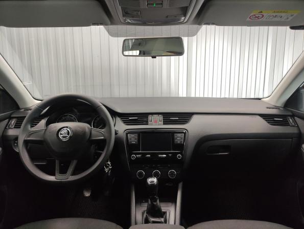 Skoda Octavia III (A7) Рестайлинг с пробегом 2019 года, цена 1 100 000 рублей, 121567 км, лифтбек, Автокод Объявления