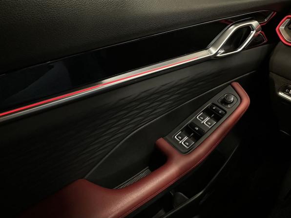 Geely Coolray I Рестайлинг с пробегом 2023 года, цена 1 990 000 рублей, 42390 км, внедорожник, Автокод Объявления