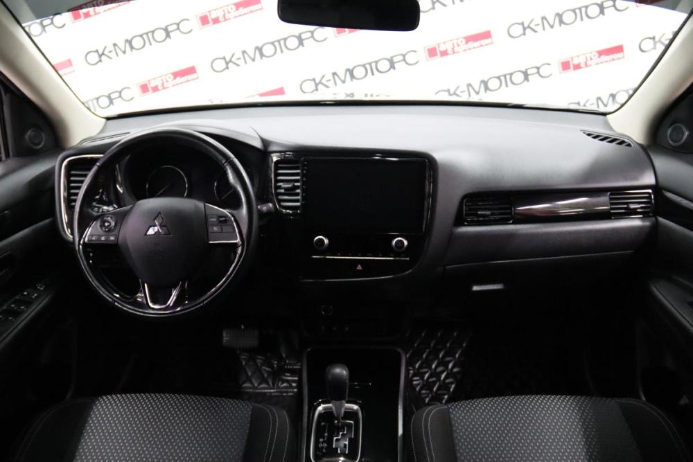 Mitsubishi Outlander III Рестайлинг 3 Сургут  - изображение 8