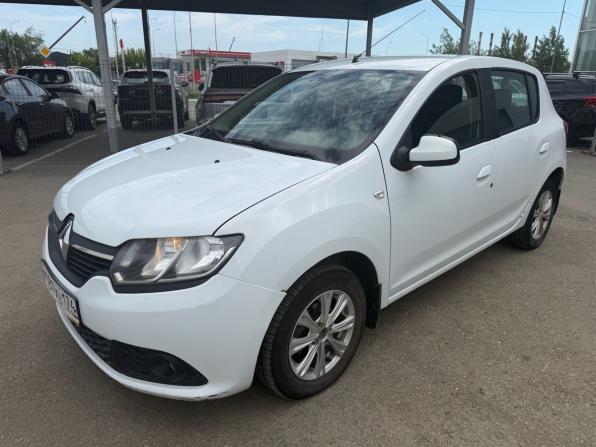 Renault Sandero II с пробегом 2017 года, цена 599 000 рублей, 170115 км, хэтчбек, Автокод Объявления