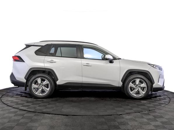Toyota RAV4 V (XA50) с пробегом 2022 года, цена 3 350 000 рублей, 89822 км, внедорожник, Автокод Объявления