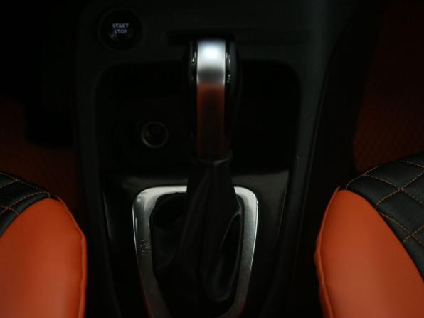 Renault Kaptur I с пробегом 2017 года, цена 1 258 000 рублей, 111900 км, внедорожник, Автокод Объявления