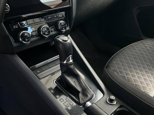Skoda Octavia III (A7) Рестайлинг с пробегом 2018 года, цена 1 740 000 рублей, 148900 км, лифтбек, Автокод Объявления