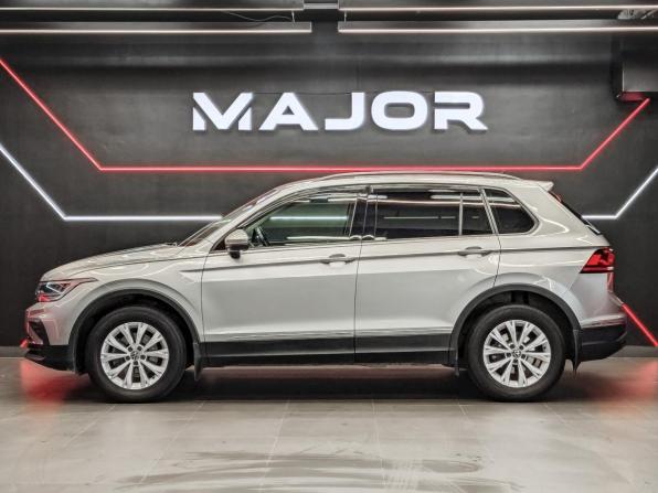 Volkswagen Tiguan II Рестайлинг с пробегом 2021 года, цена 2 655 000 рублей, 74000 км, внедорожник, Автокод Объявления