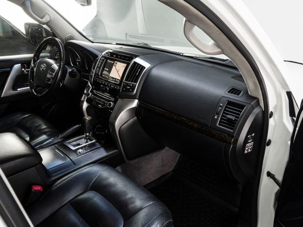 Toyota Land Cruiser 200 Series с пробегом 2012 года, цена 3 690 000 рублей, 191292 км, внедорожник, Автокод Объявления