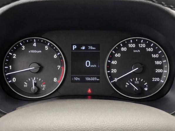 Hyundai Solaris II с пробегом 2018 года, цена 1 157 000 рублей, 106337 км, седан, Автокод Объявления