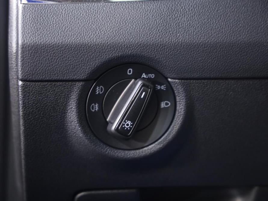 Skoda Octavia III (A7) Рестайлинг Санкт-Петербург  - изображение 12