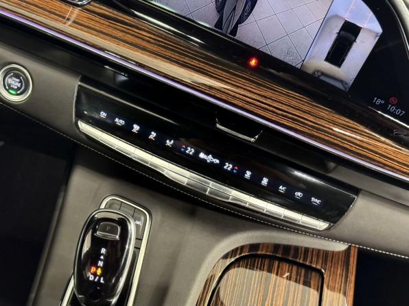 Cadillac Escalade V с пробегом 2021 года, цена 9 500 000 рублей, 43824 км, внедорожник, Автокод Объявления