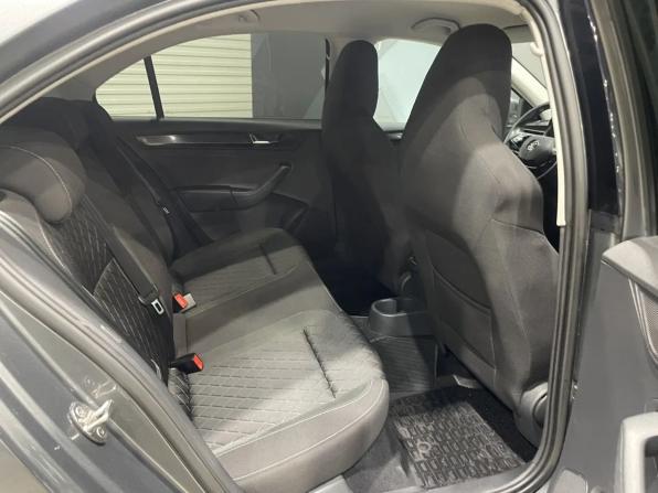 Skoda Rapid II с пробегом 2021 года, цена 1 549 000 рублей, 99500 км, лифтбек, Автокод Объявления