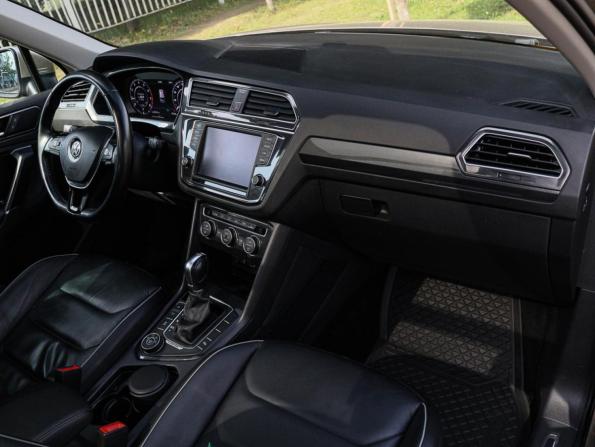 Volkswagen Tiguan II с пробегом 2017 года, цена 2 690 000 рублей, 75706 км, внедорожник, Автокод Объявления