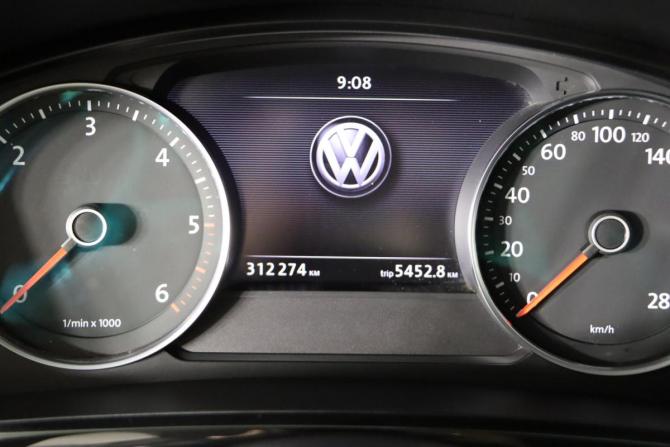 Volkswagen Touareg II с пробегом 2011 года, цена 1 799 990 рублей, 312026 км, внедорожник, Автокод Объявления