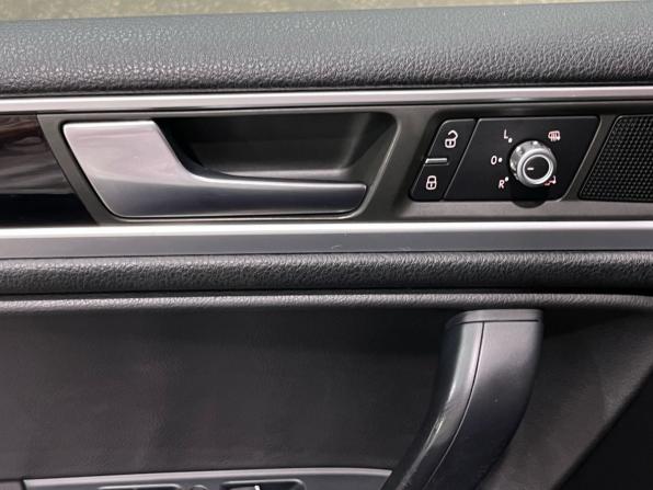 Volkswagen Touareg II с пробегом 2013 года, цена 1 880 000 рублей, 197301 км, внедорожник, Автокод Объявления
