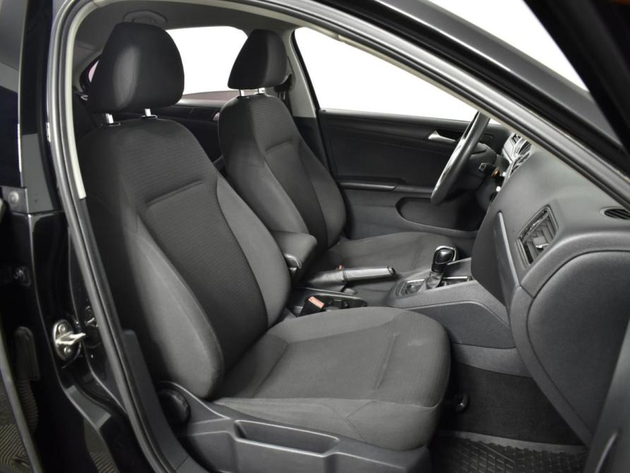 Volkswagen Jetta VI Рестайлинг Казань  - изображение 8