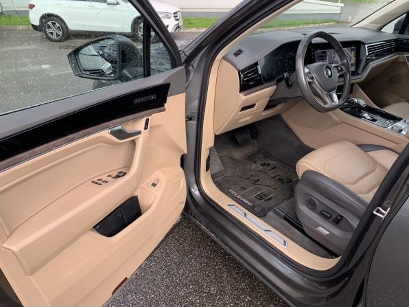 Volkswagen Touareg III с пробегом 2019 года, цена 4 099 000 рублей, 176023 км, внедорожник, Автокод Объявления