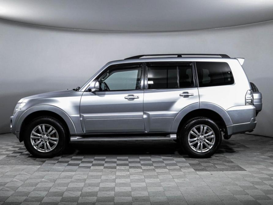 Mitsubishi Pajero IV Рестайлинг 1 Москва  - изображение 9
