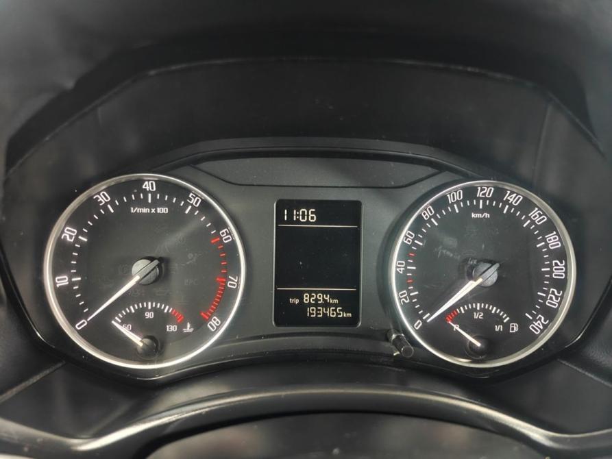 Skoda Octavia II (A5) Рестайлинг Москва  - изображение 14